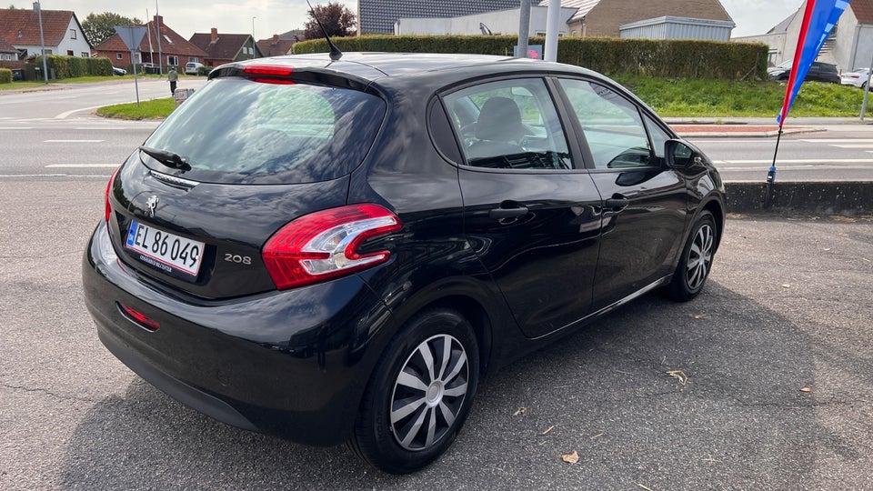 Peugeot 208 1,0 VTi Access 5d