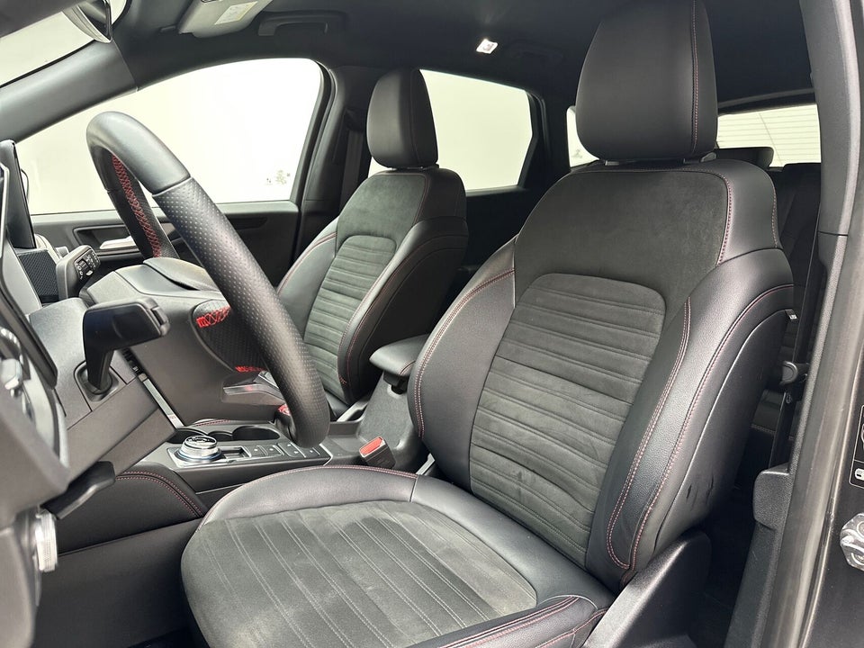 Ford Kuga 2,5 PHEV ST-Line X CVT 5d