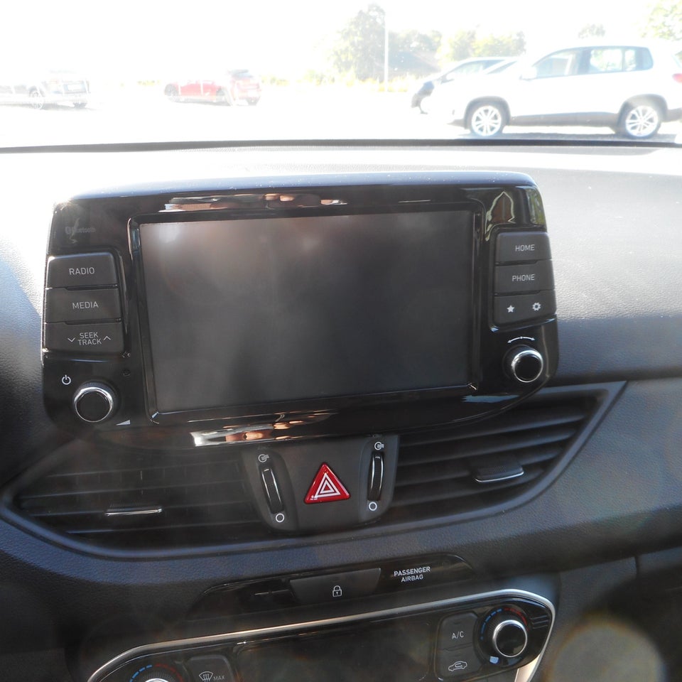 Hyundai i30 1,4 T-GDi Trend stc. DCT 5d