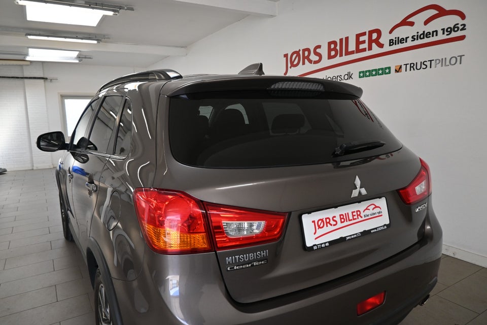 Mitsubishi ASX 1,6 Invite 5d