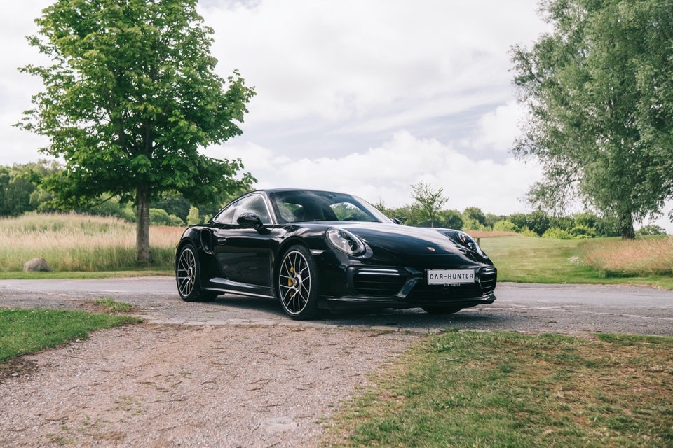 Porsche 911 Turbo S 3,8 Coupé PDK 2d