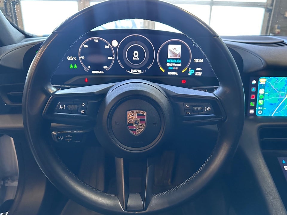 Porsche Taycan Performance+ 4d