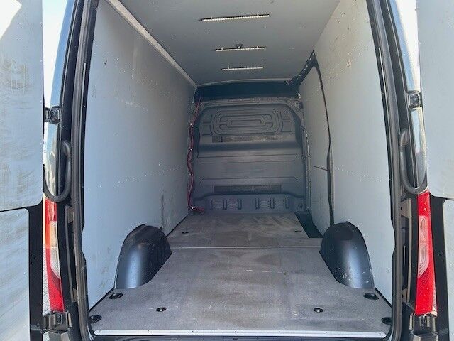 Mercedes Sprinter 319 2,0 CDi A2 Kassevogn aut. RWD