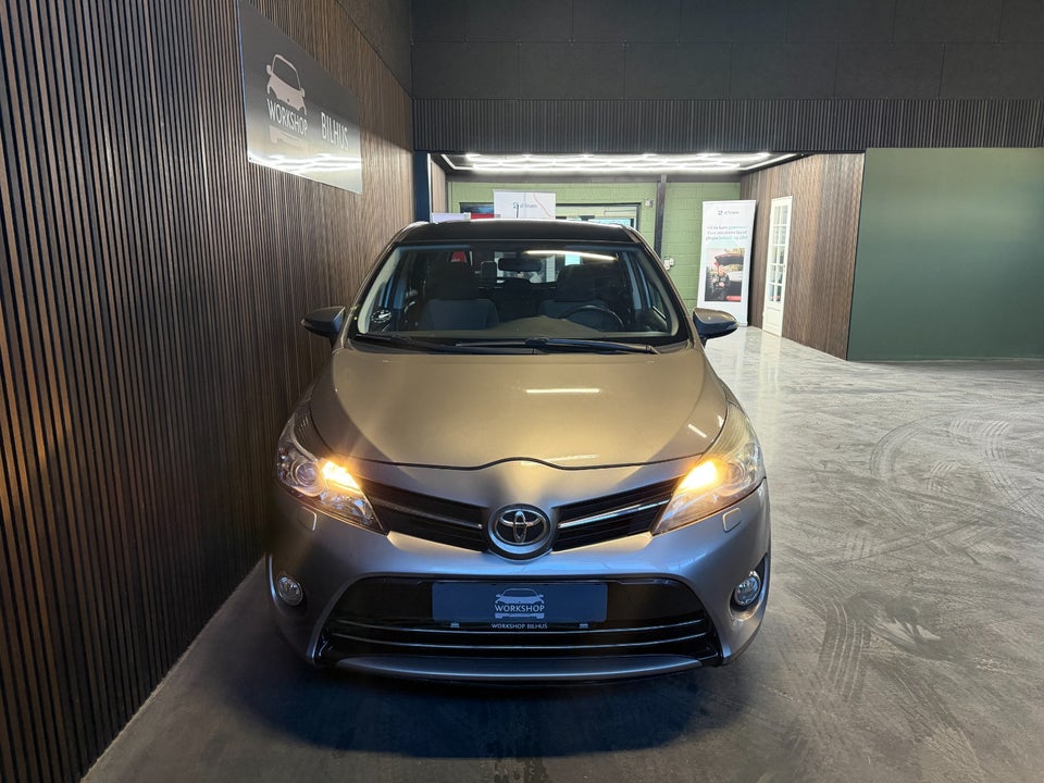 Toyota Verso 1,6 D-4D T2 Skyview 7prs 5d