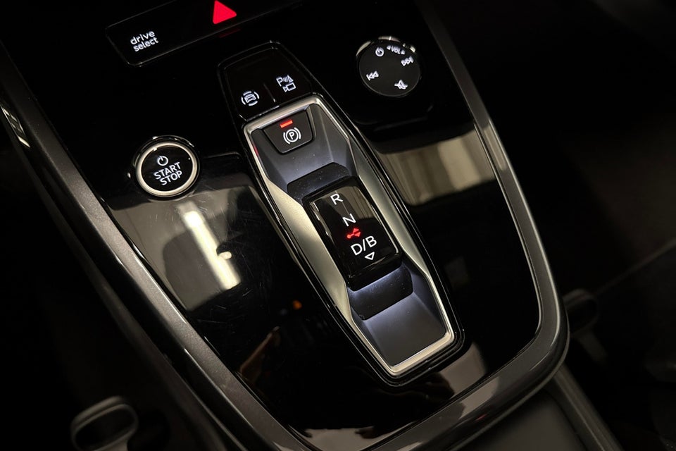 Audi Q4 e-tron 40 Attitude 5d