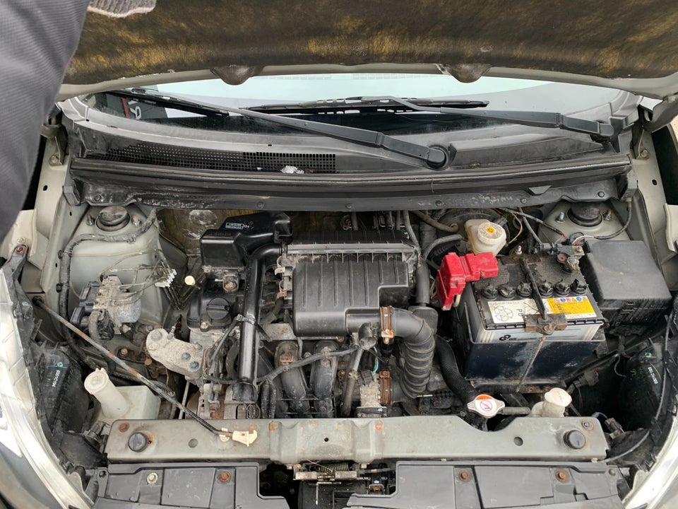 Mitsubishi Space Star 1,2 Black & White 5d