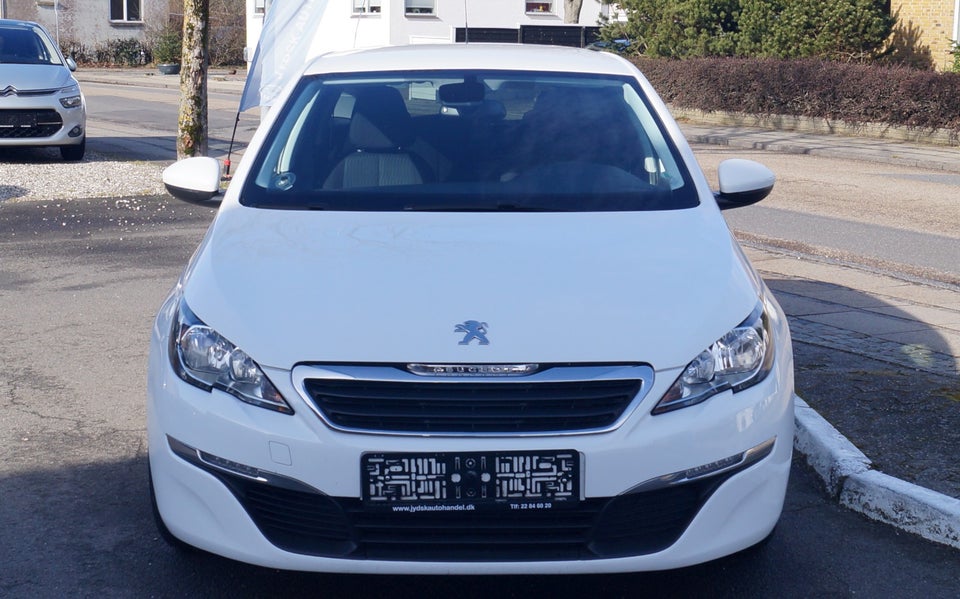 Peugeot 308 1,2 e-THP 110 Active SW 5d