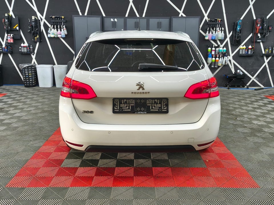 Peugeot 308 1,2 PureTech 130 Infinity SW 5d