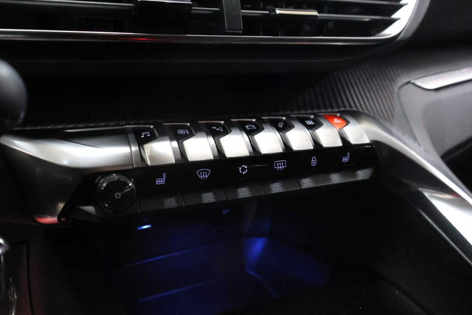 Peugeot 5008 1,2 PureTech 130 Active 7prs 5d