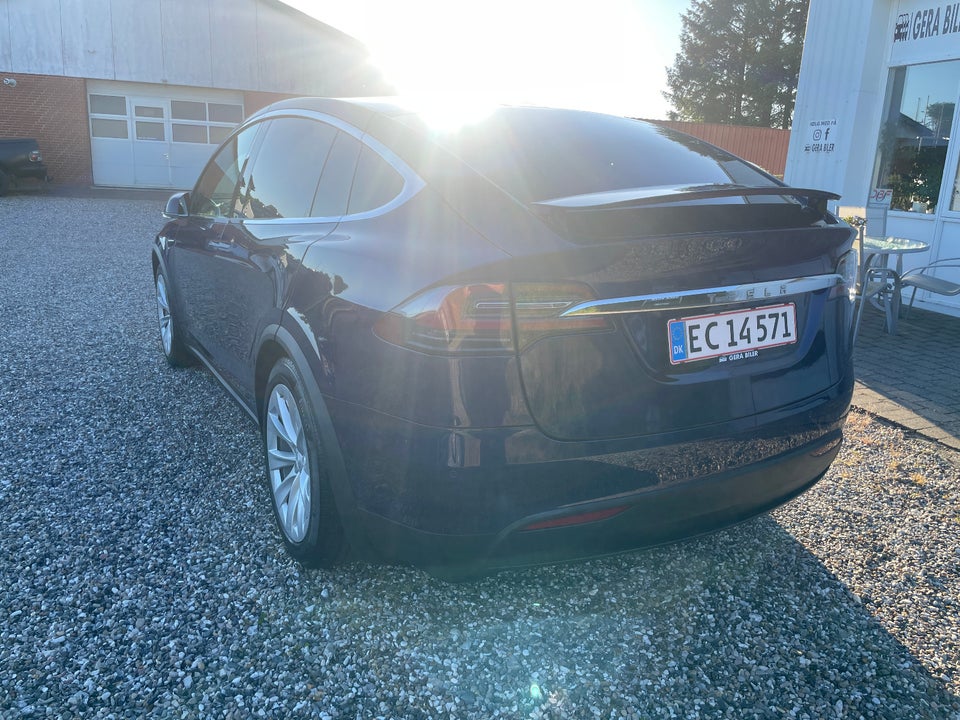 Tesla Model X 75D 5d