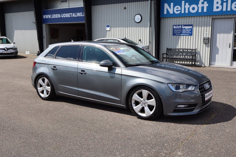 Audi A3 1,4 TFSi 125 Attraction Sportback 5d