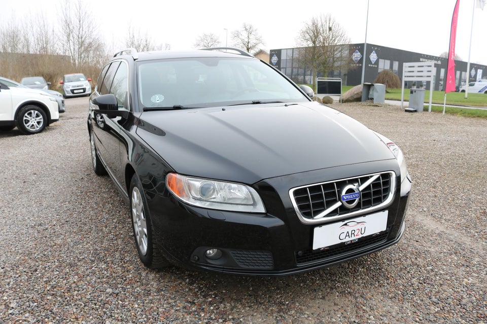 Volvo V70 2,4 D5 205 aut. 5d