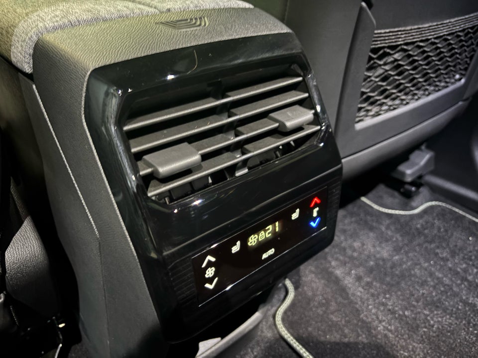 Peugeot e-5008 77 GT 7prs 5d