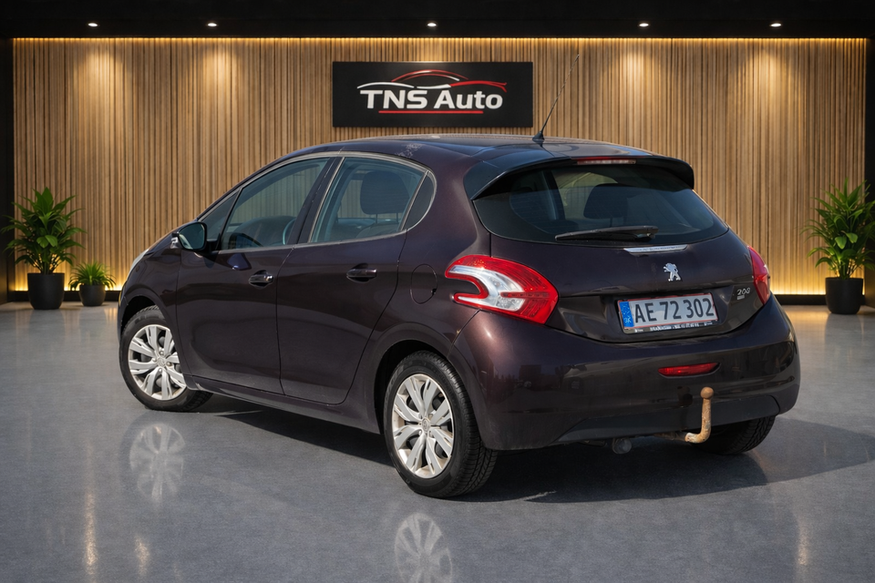 Peugeot 208 1,6 e-HDi 92 Active 5d