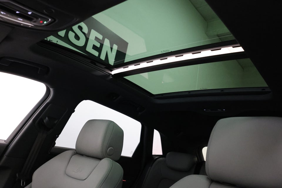 Audi e-tron 55 S-line quattro 5d