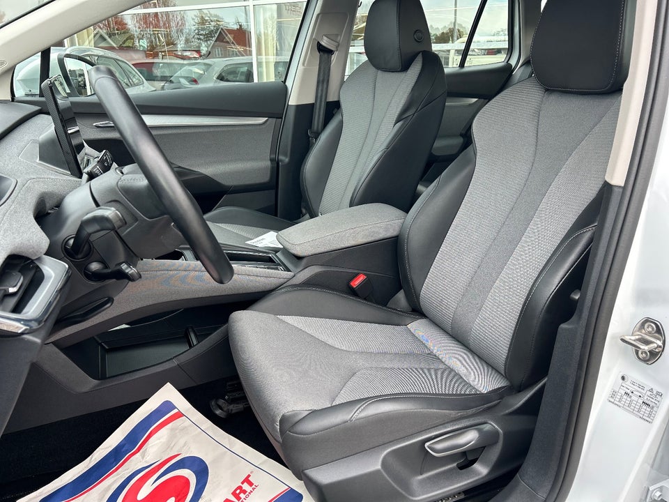 Skoda Enyaq 60 iV Loft 5d