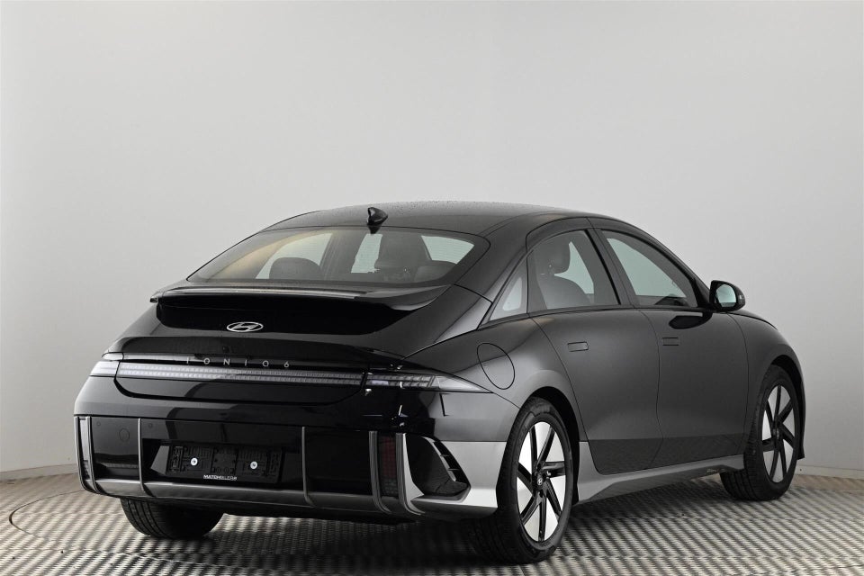 Hyundai Ioniq 6 53 Essential 4d