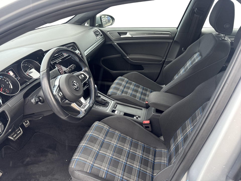 VW Golf VII 1,4 GTE DSG 5d