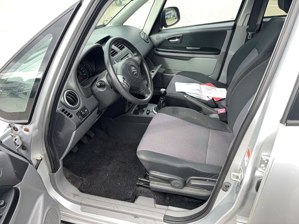 Suzuki SX4 1,6 GL 5d