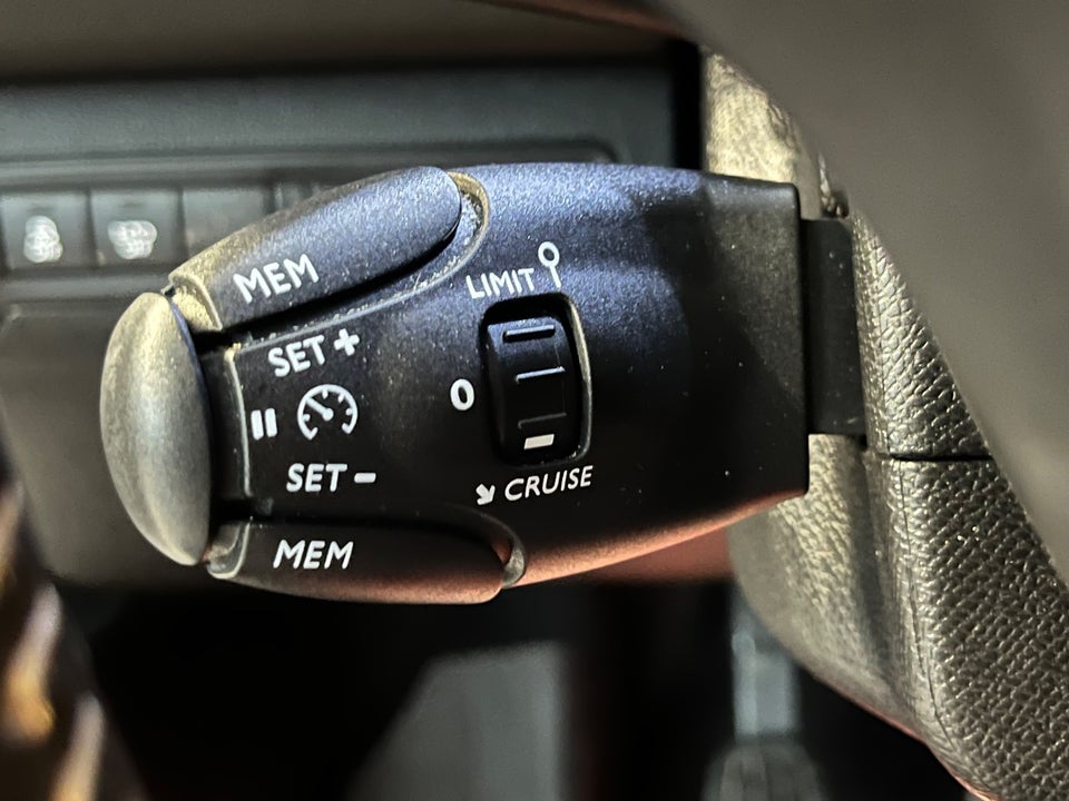 Peugeot 308 1,6 BlueHDi 120 Style SW 5d