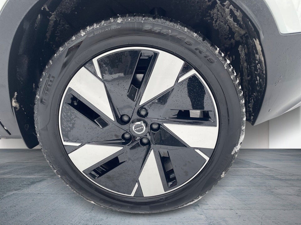 Volvo XC40 ReCharge Extended Range Core 5d