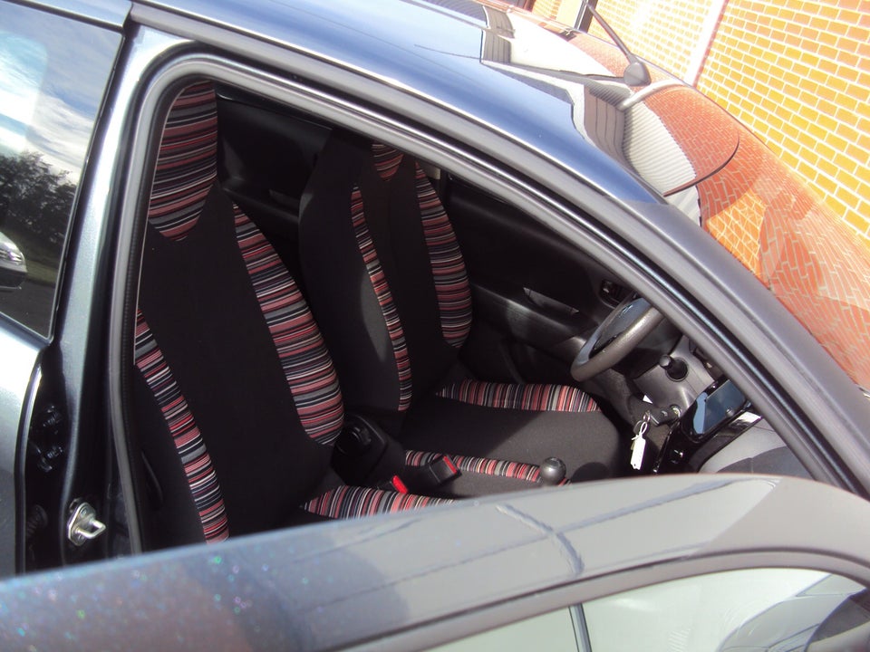 Citroën C1 1,0 VTi Shine 5d