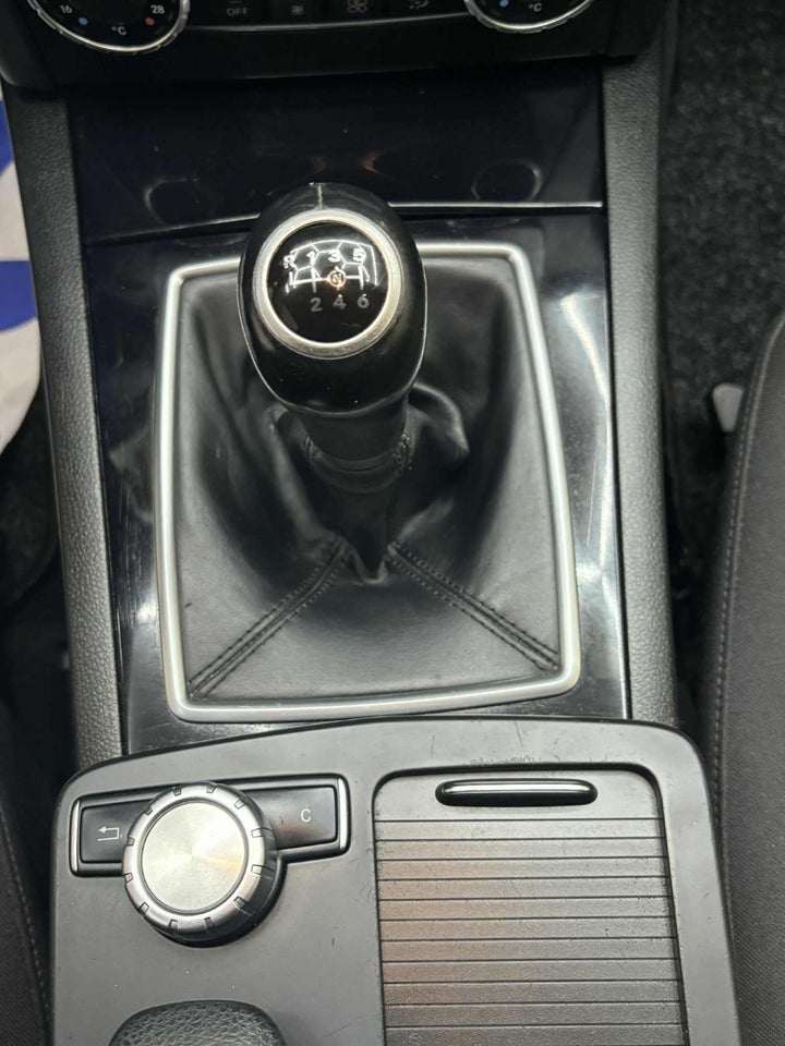 Mercedes C180 2,2 CDi Avantgarde BE 4d