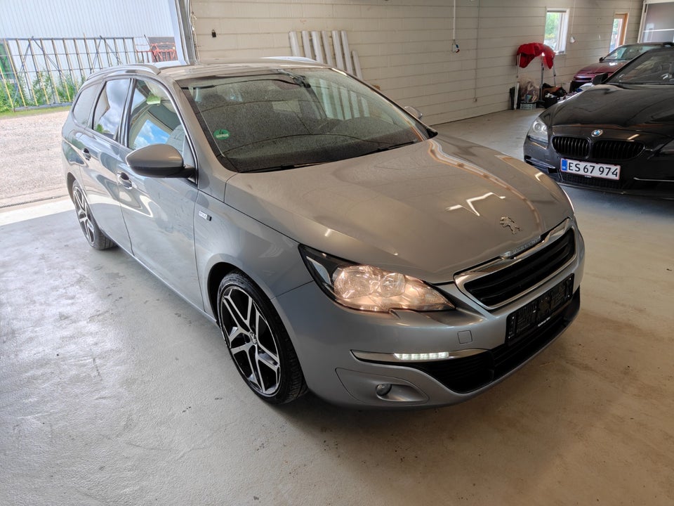 Peugeot 308 1,6 BlueHDi 120 Style SW 5d