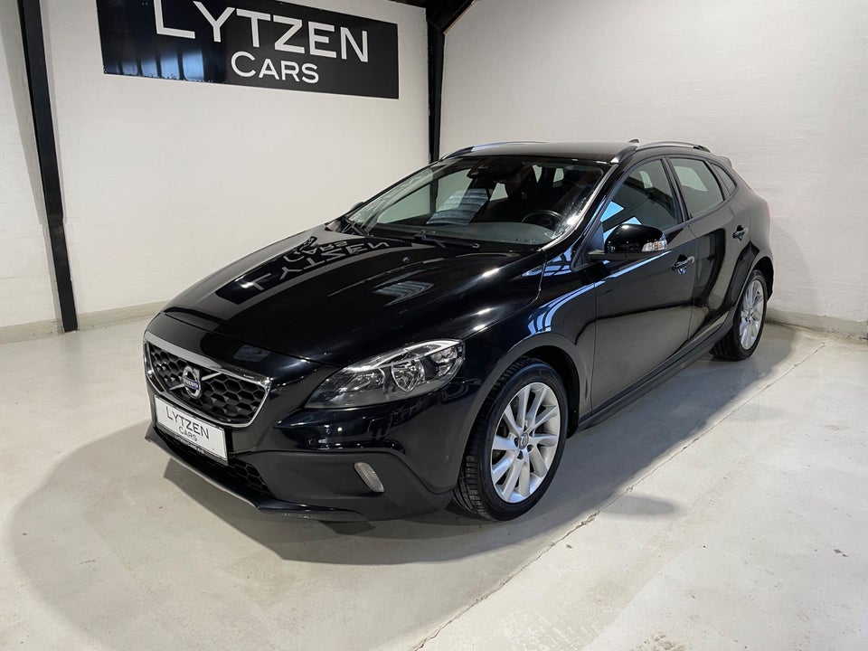 Volvo V40 CC 2,0 D3 150 Kinetic 5d
