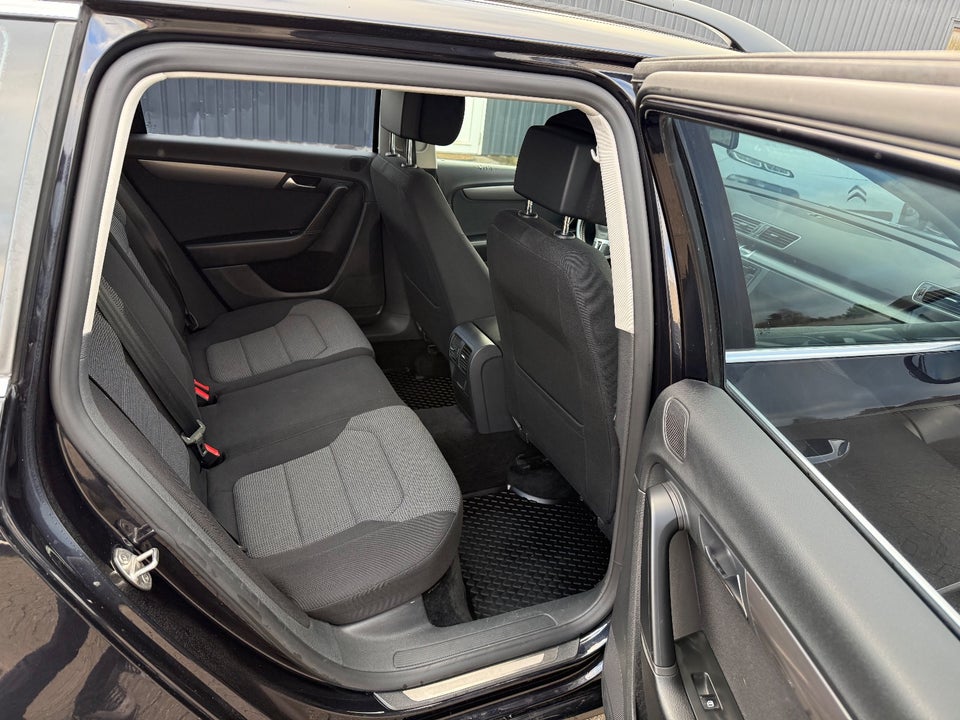 VW Passat 2,0 TDi 140 Comfortline Variant DSG BM 5d