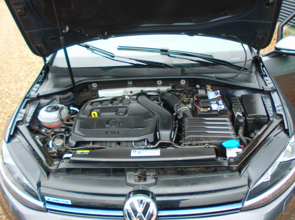 VW Golf VII 1,5 TSi 130 Comfortline Variant DSG 5d