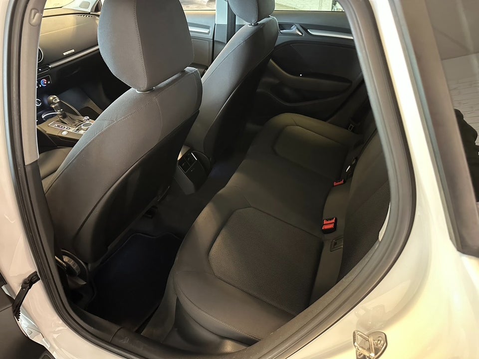 Audi A3 1,4 e-tron Sportback S-tr. 5d