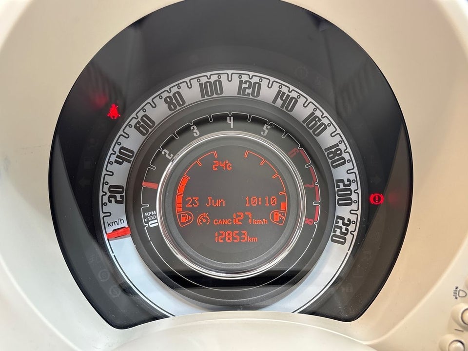 Fiat 500 1,0 Hybrid Vita Comfort 3d