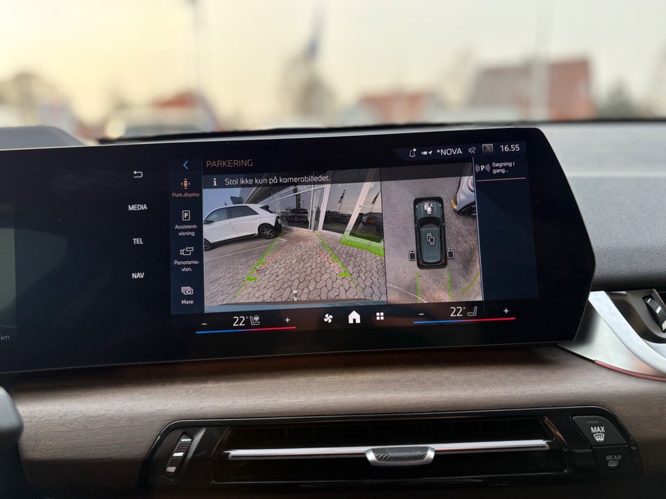 BMW iX1 eDrive20 Fully Charged 5d