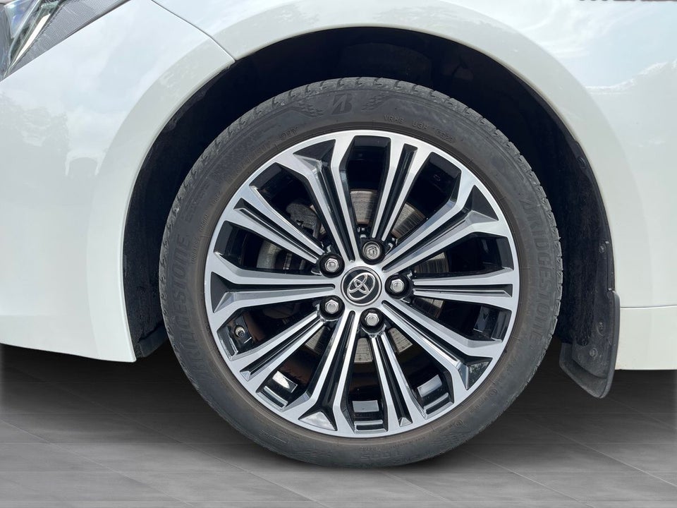 Toyota Corolla 2,0 Hybrid H3 Premium MDS 5d