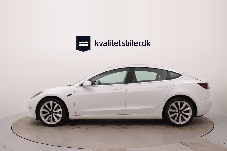 Tesla Model 3 Long Range AWD 4d