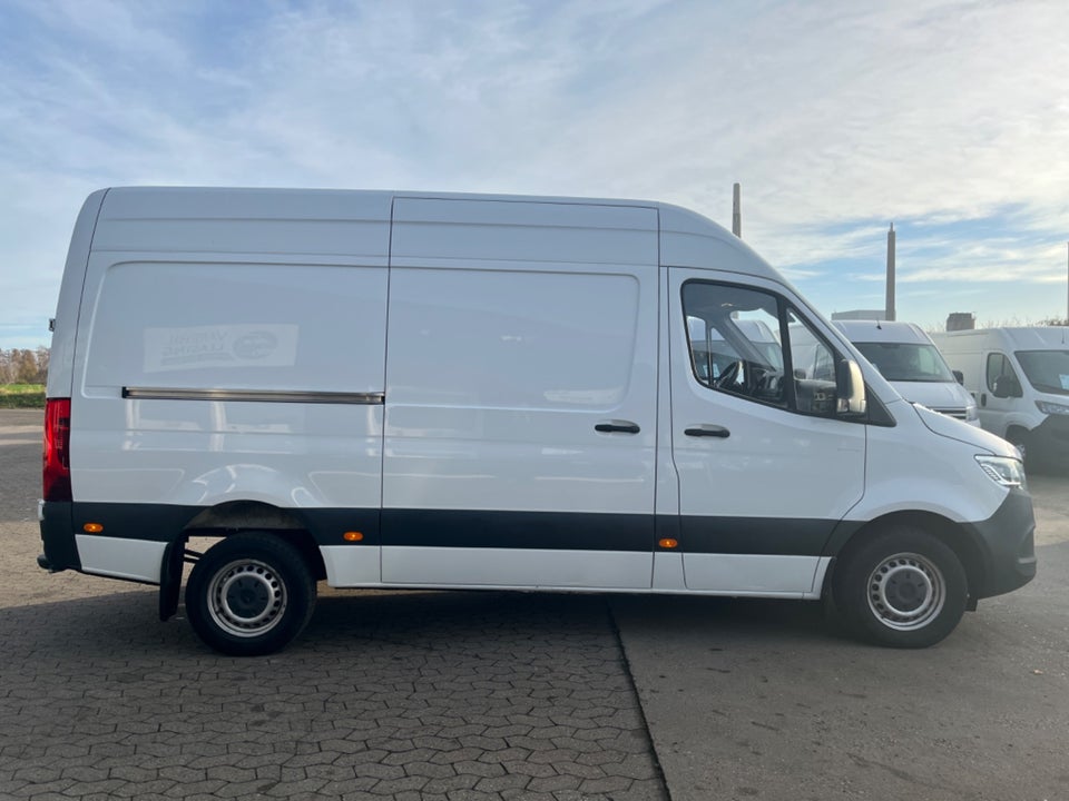 Mercedes Sprinter 319 3,0 CDi A2 Kassevogn aut. RWD