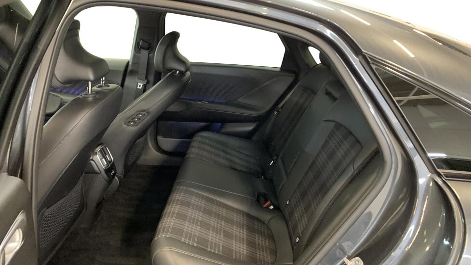 Hyundai Ioniq 6 77 First Edition AWD 4d