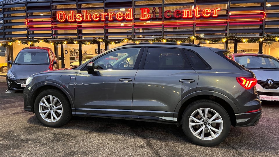 Audi Q3 45 TFSi e S-line plus S-tr. 5d