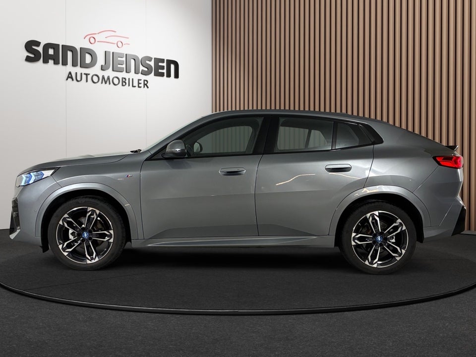 BMW iX2 eDrive20 M-Sport Premium 5d