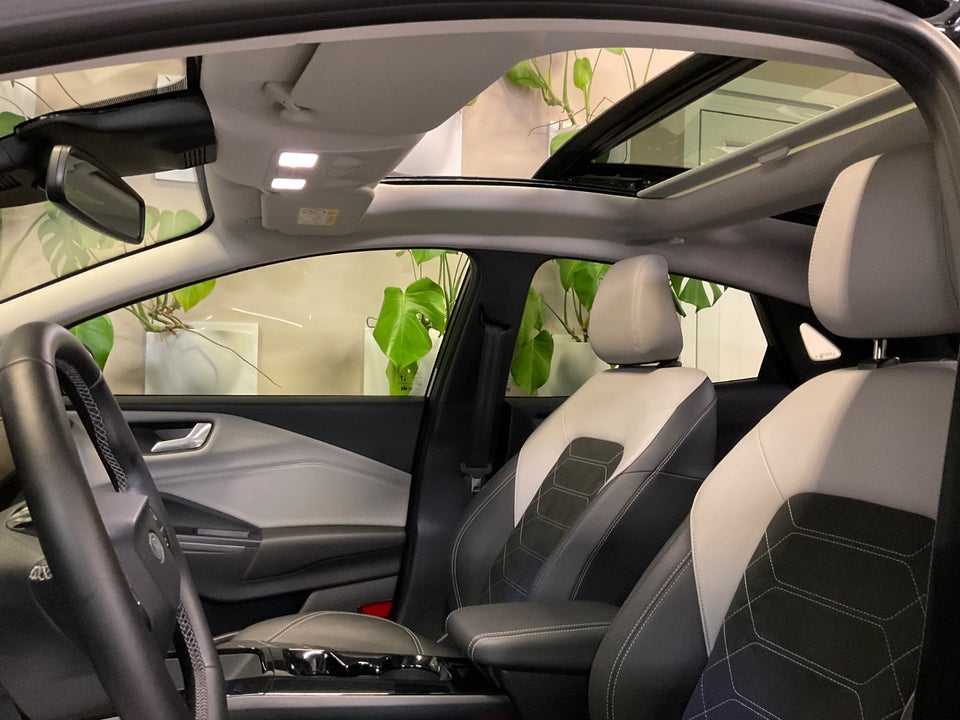 Ford Puma 46 Gen-E Premium 5d