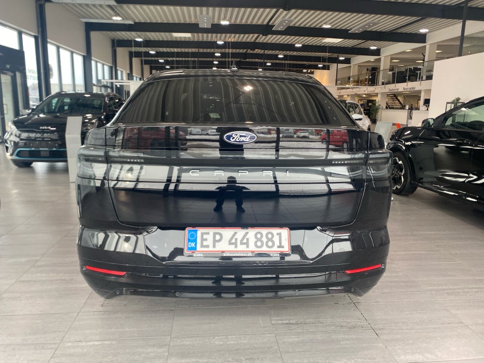 Ford Capri 77 Select Extended Range 5d