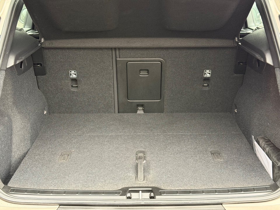 Volvo XC40 P6 ReCharge Core 5d