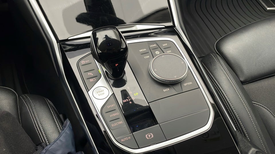 BMW 330e 2,0 Touring Sport Line aut. 5d