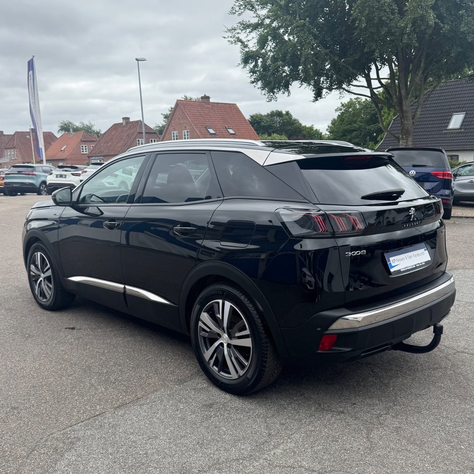 Peugeot 3008 1,6 Hybrid First Selection EAT8 5d