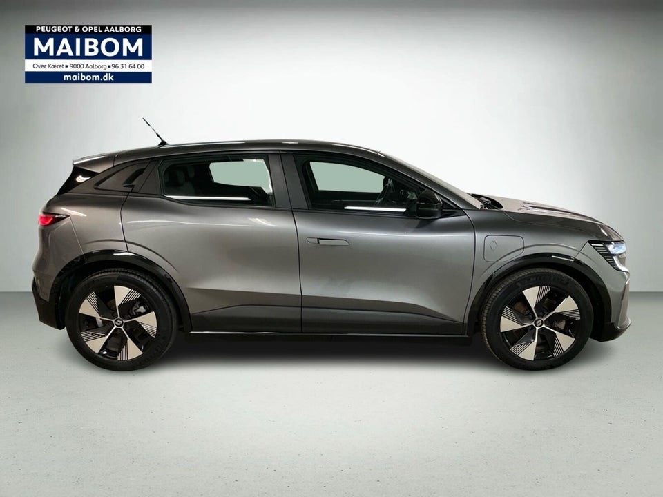 Renault Megane E-Tech 40 Equilibre 5d