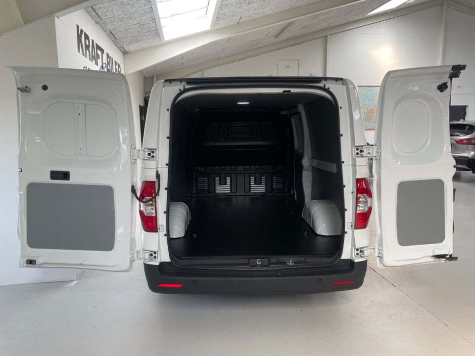 Maxus e-Deliver 3 50 Cargo Van LWB