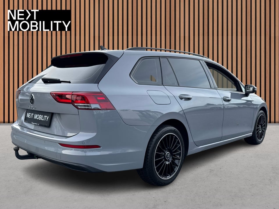 VW Golf VIII 1,5 TSi 130 Life Variant 5d