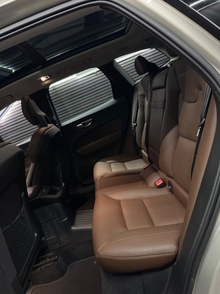 Volvo XC60 2,0 T8 407 Inscription aut. AWD 5d