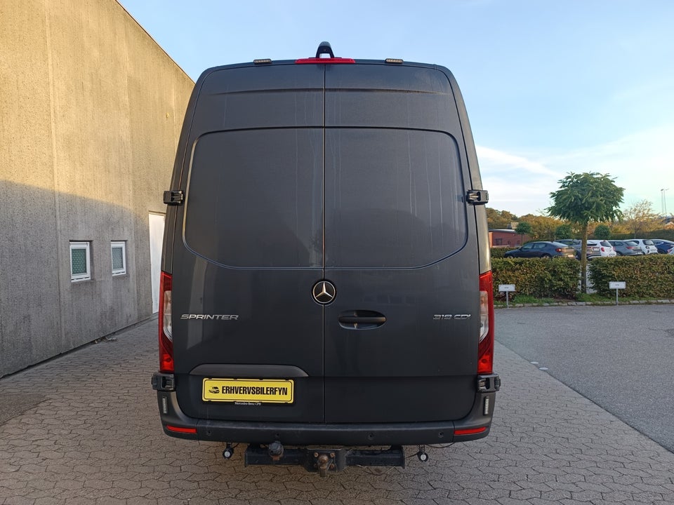 Mercedes Sprinter 319 2,0 CDi A3 Kassevogn aut. RWD